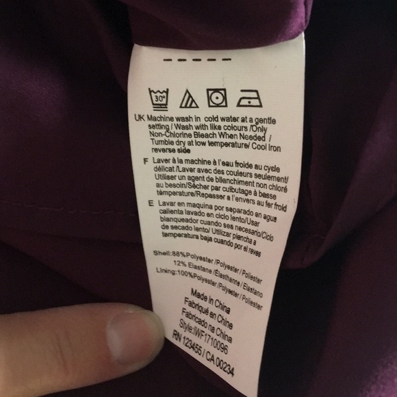 Burgundy Wine Blouse Isaac Mizrahi NYC - Picture 7 of 7
